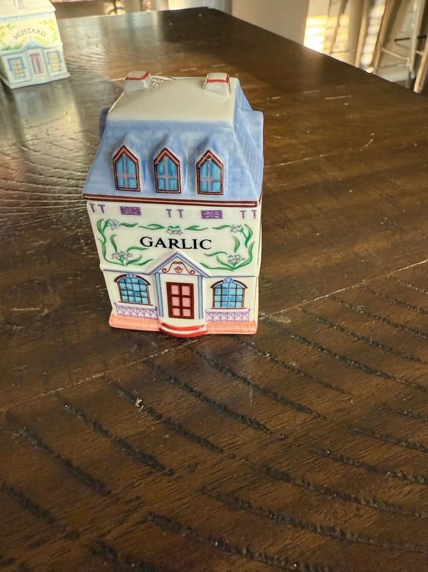 1989 Lenox Spice Village 1st edition-Garlic