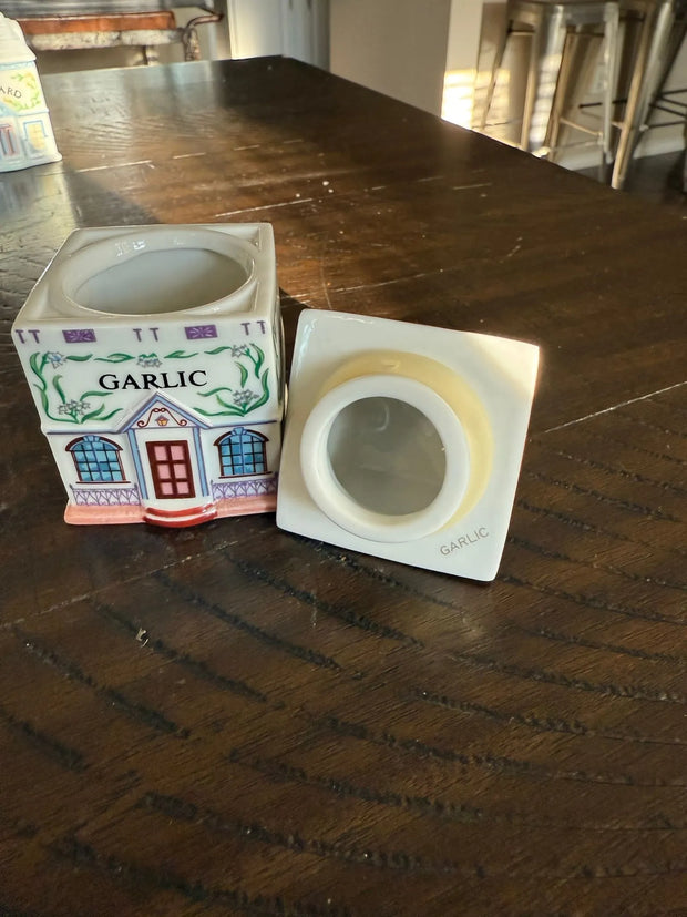 1989 Lenox Spice Village 1st edition-Garlic